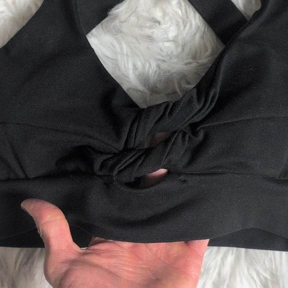 Bombshell Sportswear Twisted Sports Bra Medium Black - Picture 4 of 8